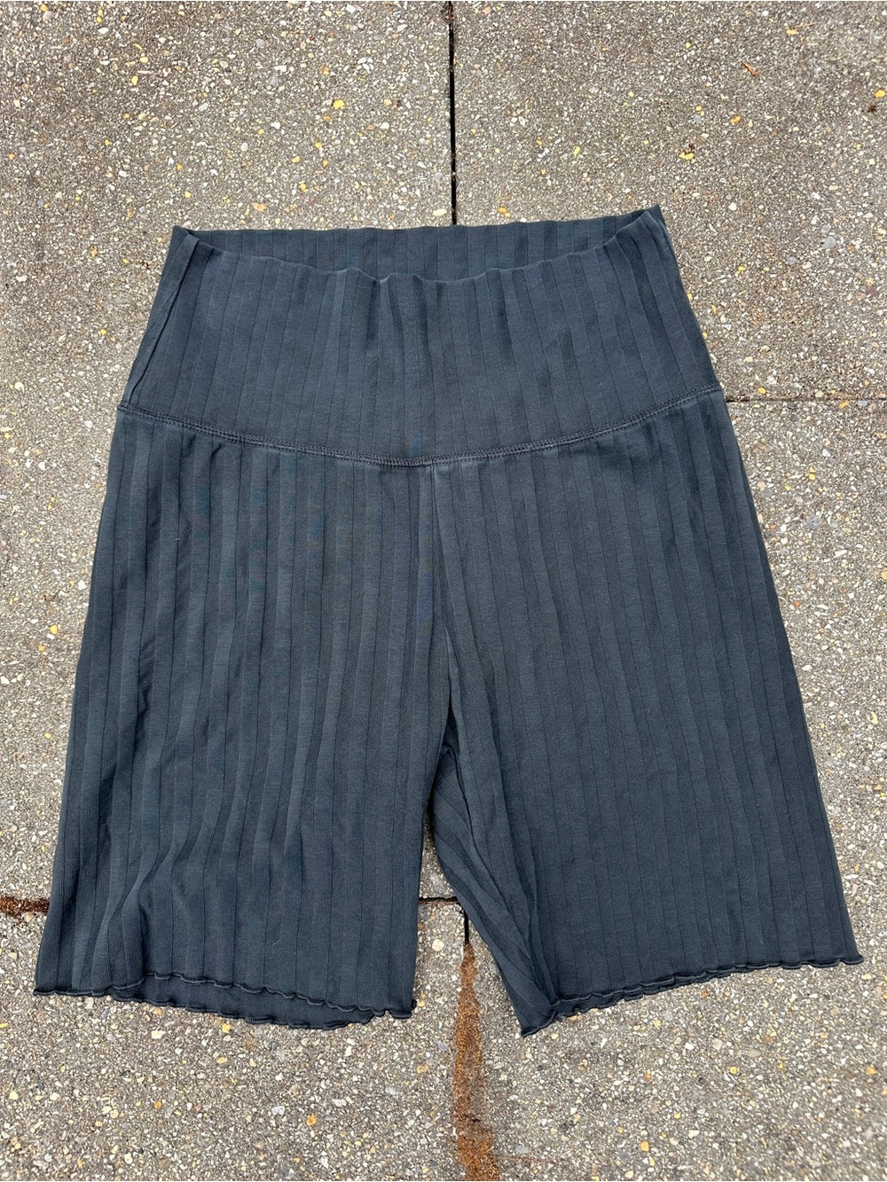 OFFLINE by Aerie Dark Gray Ribbed Lettuce Edge Bike Shorts - Size L